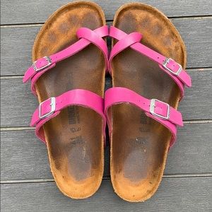 Birkenstock Mayari sandal in magenta haze size 41